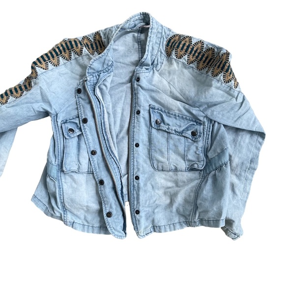 SOLD Free People Embroidered Sleeve Linen Blend Denim Jacket - Picture 6 of 10